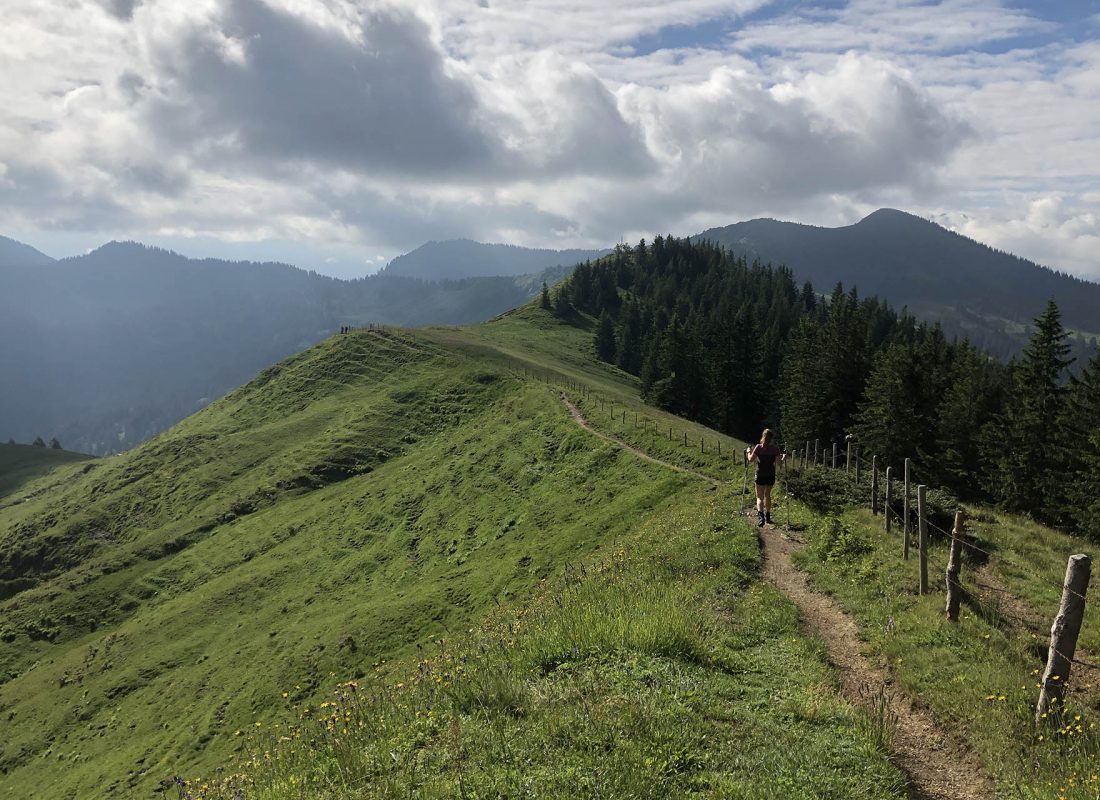 Wanderung-im-Allgäu-vom-Bleicherhorn-auf-das-Höllritzereck